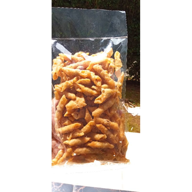 

Cangput 250gr dengan berbagai varian rasa, dikemas menggunakan bubble wrap aman