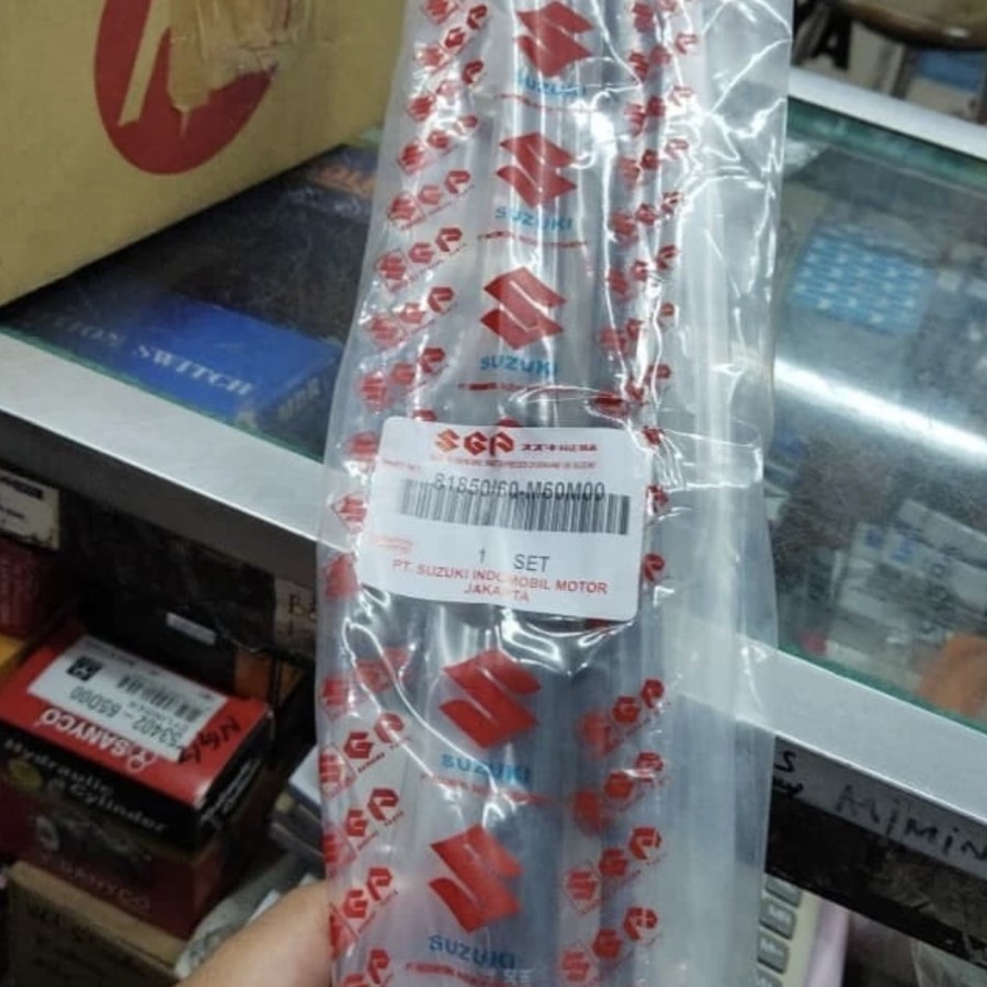 Shock bagasi Suzuki Ertiga Original SGP