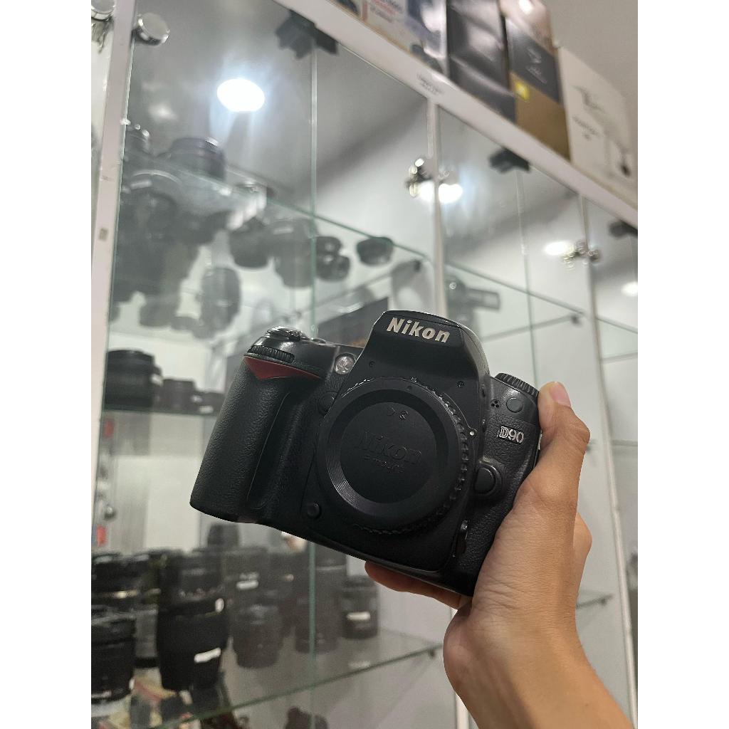 Kamera DSLR Nikon D90