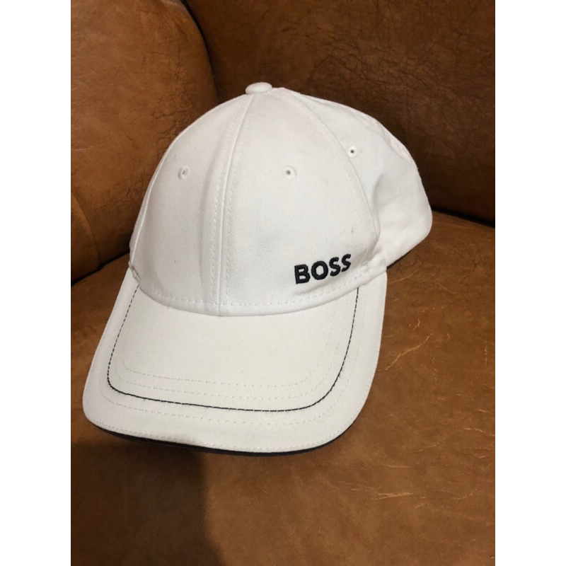 Hugo Boss topi branded mahal