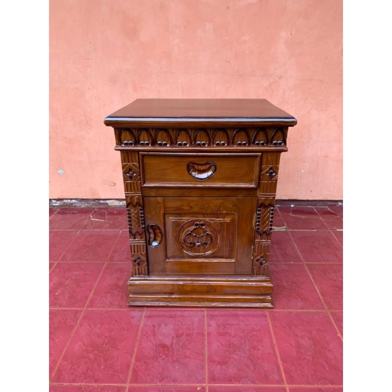 NAKAS/BED SIDE UKIR KAYU JATI