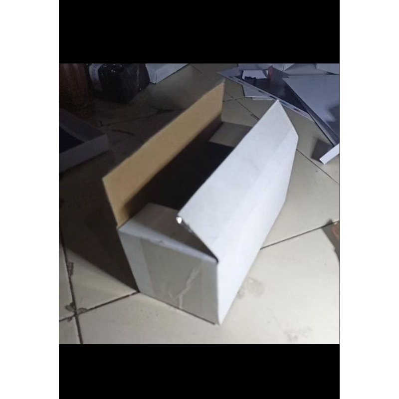 

kardus box packing bahan eplud ukuran 18×8×8 cm