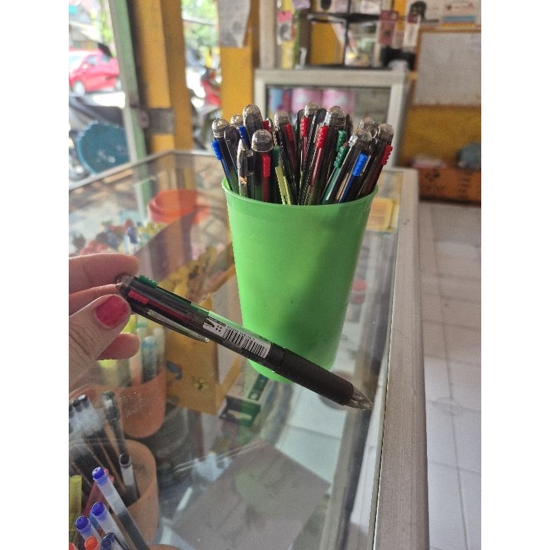 

pen 3 warna