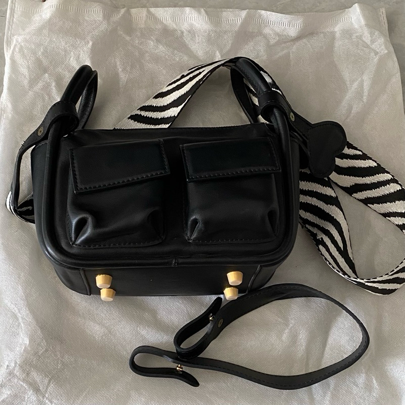 PL kulit asli little bunny mini brick