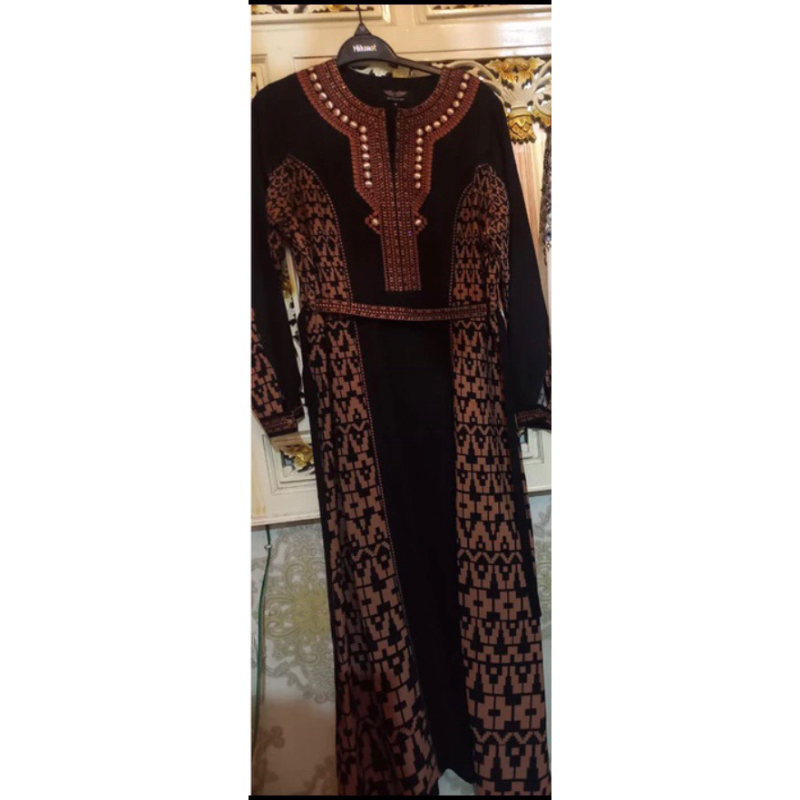 hikmat abaya