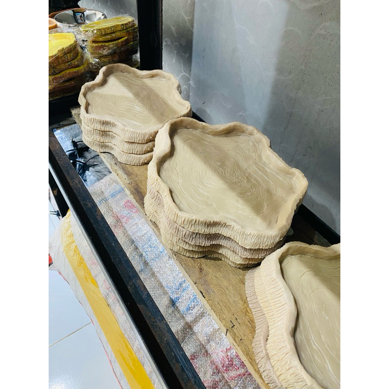 Fedding dish besar