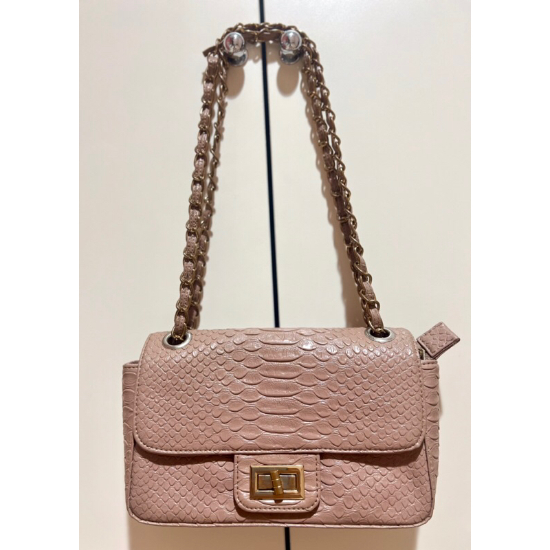 Preloved tas jinjing by Local.id