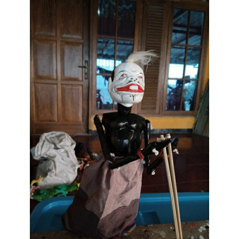 Wayang golek Semar