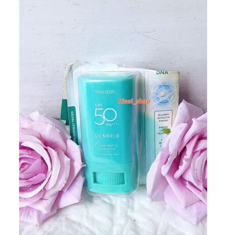 WARDAH UV Shield Light Matte Sun Stick Sunscreen Wajah SPF 50 PA+++ 22gr - Sunblock Wajah Tabir Sury