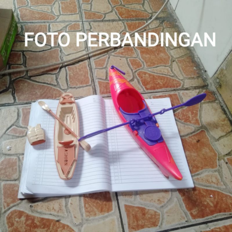 Miniatur Perahu Kayak Rumah Boneka