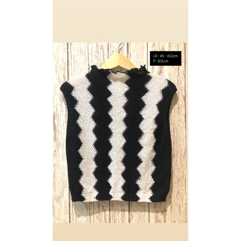 [A199] PRELOVED ATASAN / OUTER RAJUT WANITA KUTUNGAN WARNA HITAM PUTIH