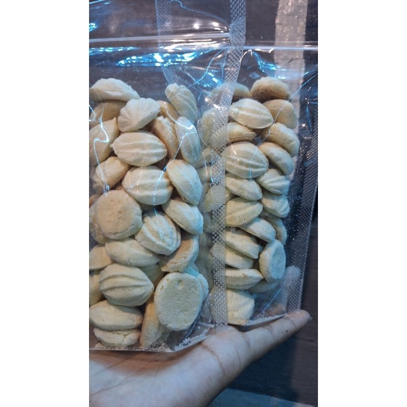 

kue satu sagu by_elsa