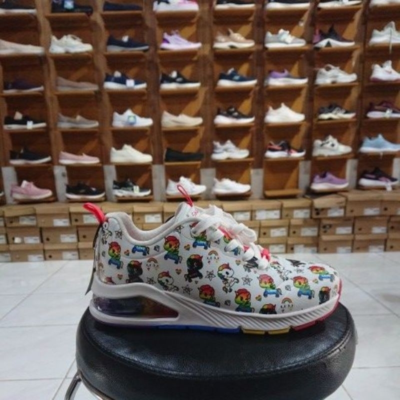 SKECHERS STREET GROOVE