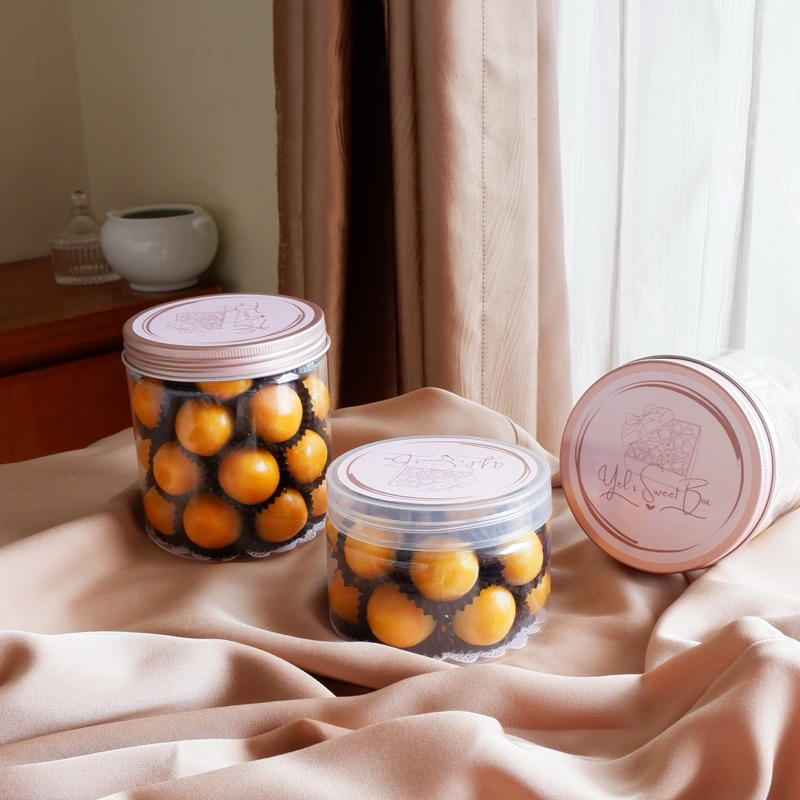 

Yel's Sweet Box | Nastar Royal Premium | Nastar Premium | Nastar Wijsman