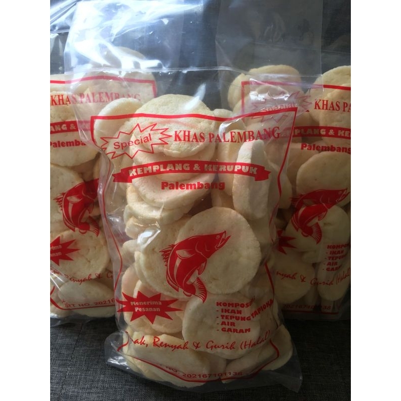 

1 PACK KERUPUK KEMPLANG ASLI KHAS PALEMBANG