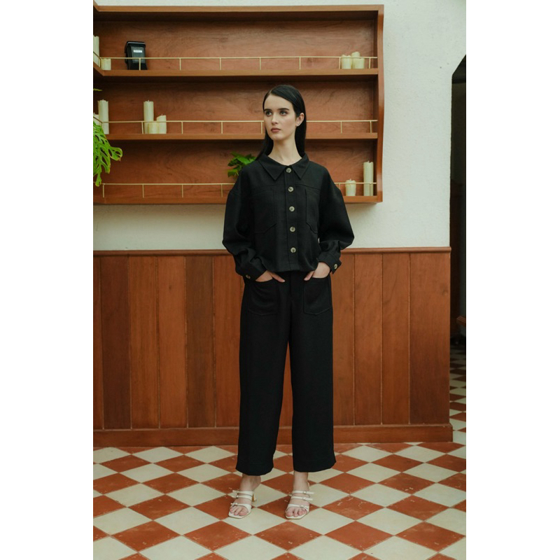 Preloved Maven Babor top in Black