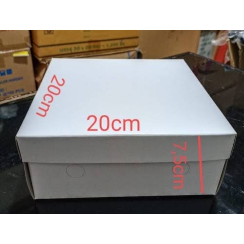 

KARDUS NASI 20X20 TEBAL ( 1 PAK) 400 GRAM ISI 50 SET