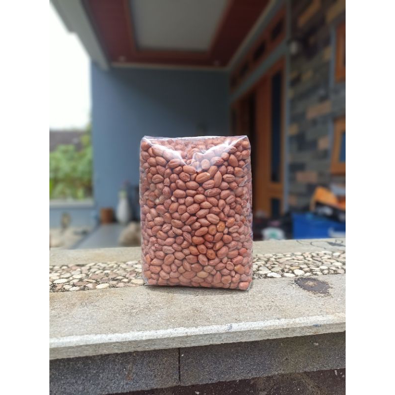 

Kacang tanah mentah 1kg/ 500 gr/ 350 gr
