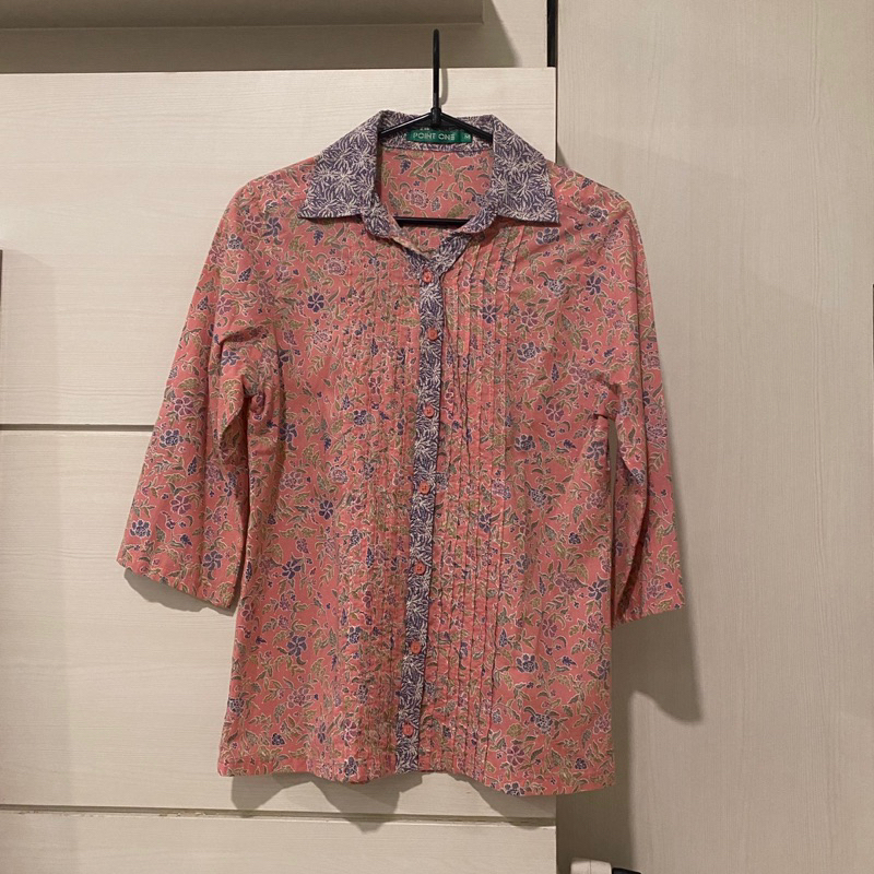 Preloved Point One Batik Pink Kemeja Kerah 3/4 Wanita