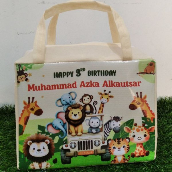

tas ulang tahun anak 20x15x25/tas souvenir ulang tahun/goodiebag zipper/tas ulang tahun resleting