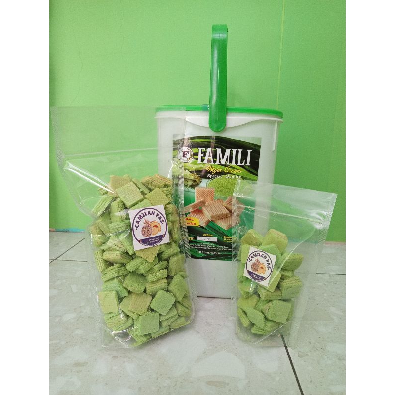 

FAMILI WAFER KILOAN, RASA PANDAN