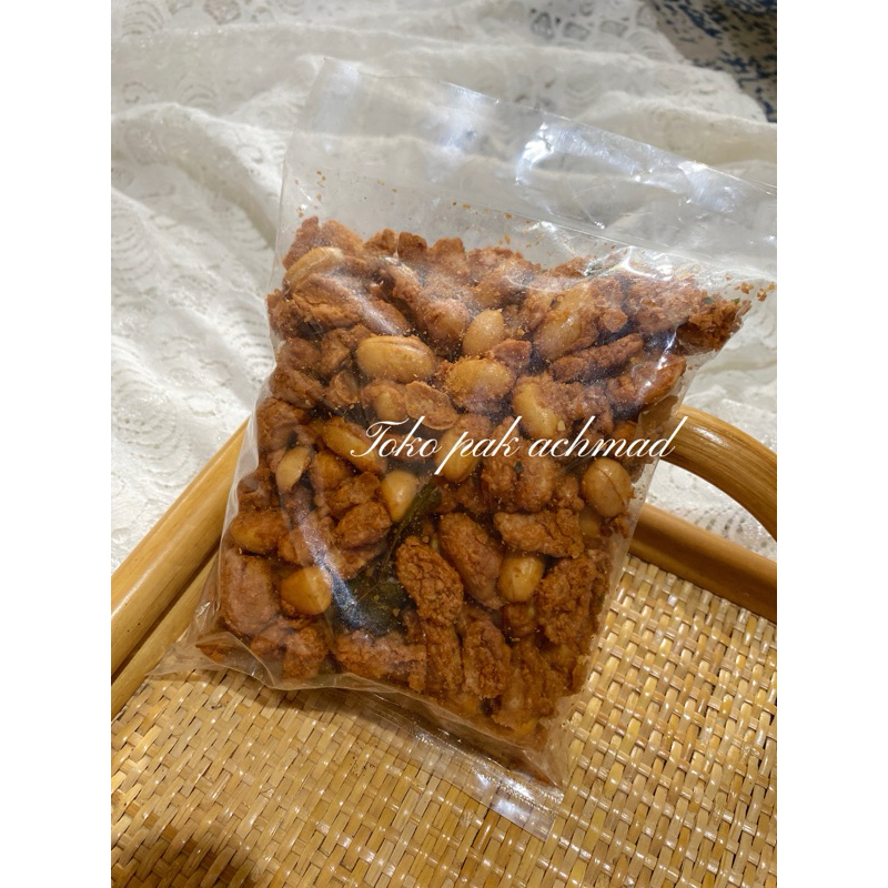 

Toko pak Achmad- Kacang daun jeruk