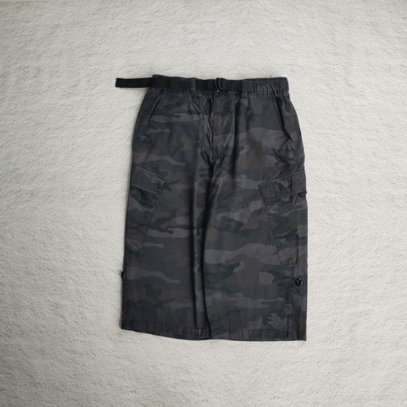 Short cargo pants japan