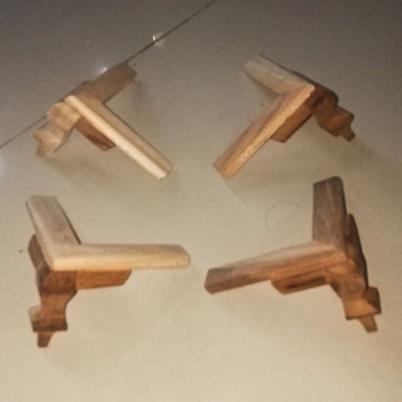 Kaki sangkar kotak kayu jati motif kaki kambing