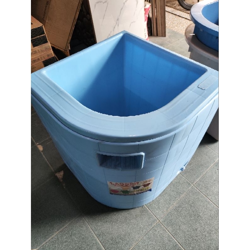 Bak Sudut WC Kamar Mandi Besar (Khusus Instant)