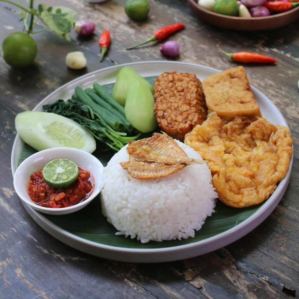 

Nasi Tempong Telor Dadar Rahayu