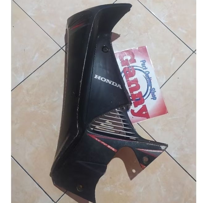 Sayap tangki kiri Supra x 125 old original bekas