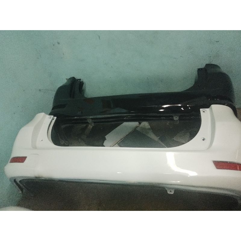 bumper belakang avanza 2018 copotan