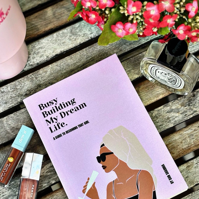 

Your Dream Woman Era – Daily Journal for Goals, Gratitude & Growth