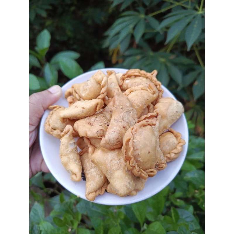 

pastel mini isi abon 100gr homemade