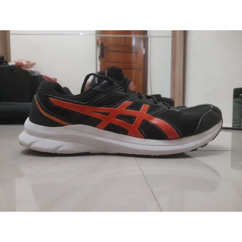 Asics Jolt 3 size 46