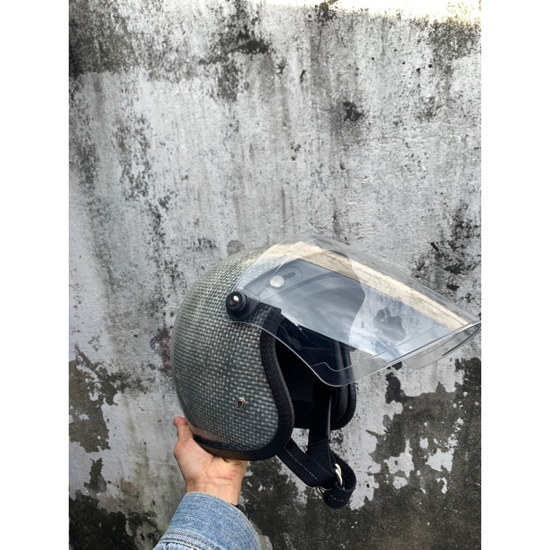 slim head helmet