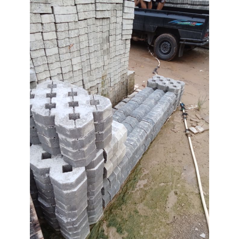 GRASSBLOCK/PAVING BLOK/PAVING RUMPUT/LOSTER BETON