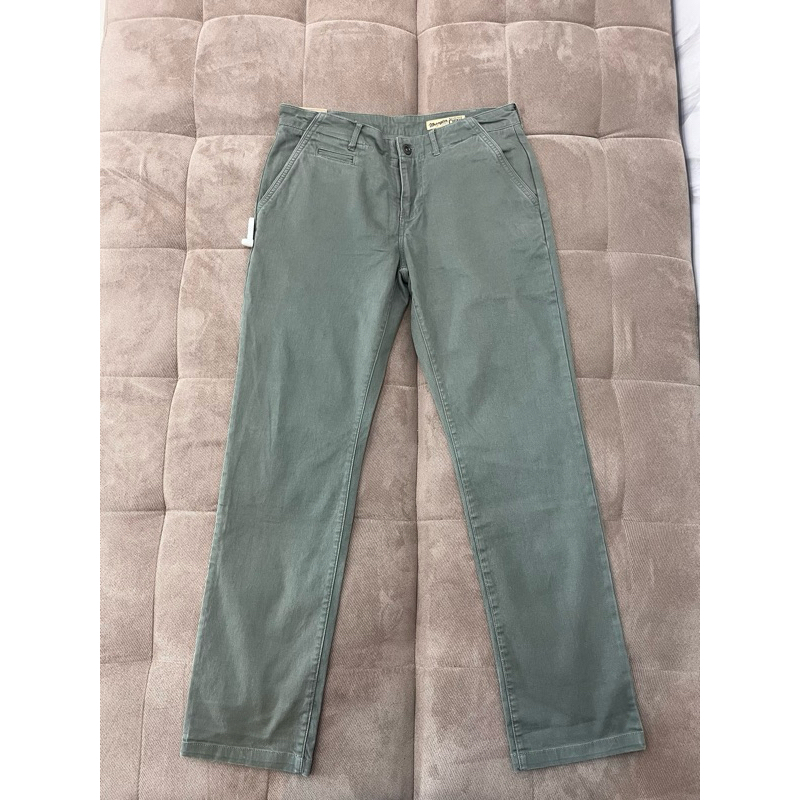 Celana Chino Wrangler Olive Slim Fit 01P25