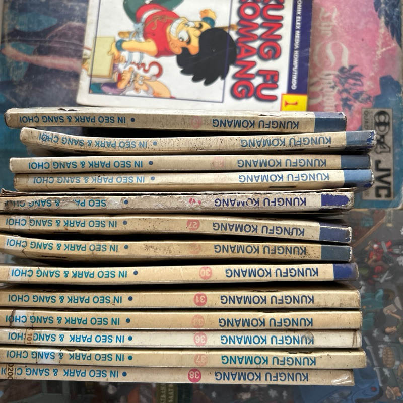 Paket komik kungfu komang