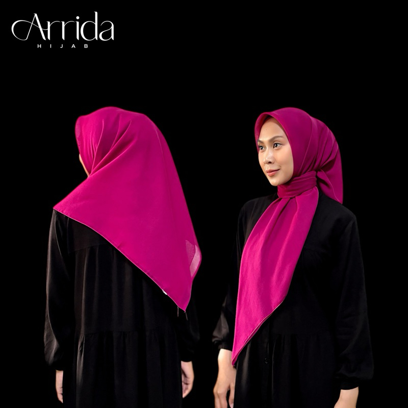 Segiempat Paris Magenta 110x110 / Hijab Paris Magenta  / Segiempat Paris Magenta/ Jilbab Paris Magen