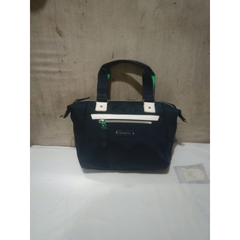 Tas Sling Jinjing Hazzys