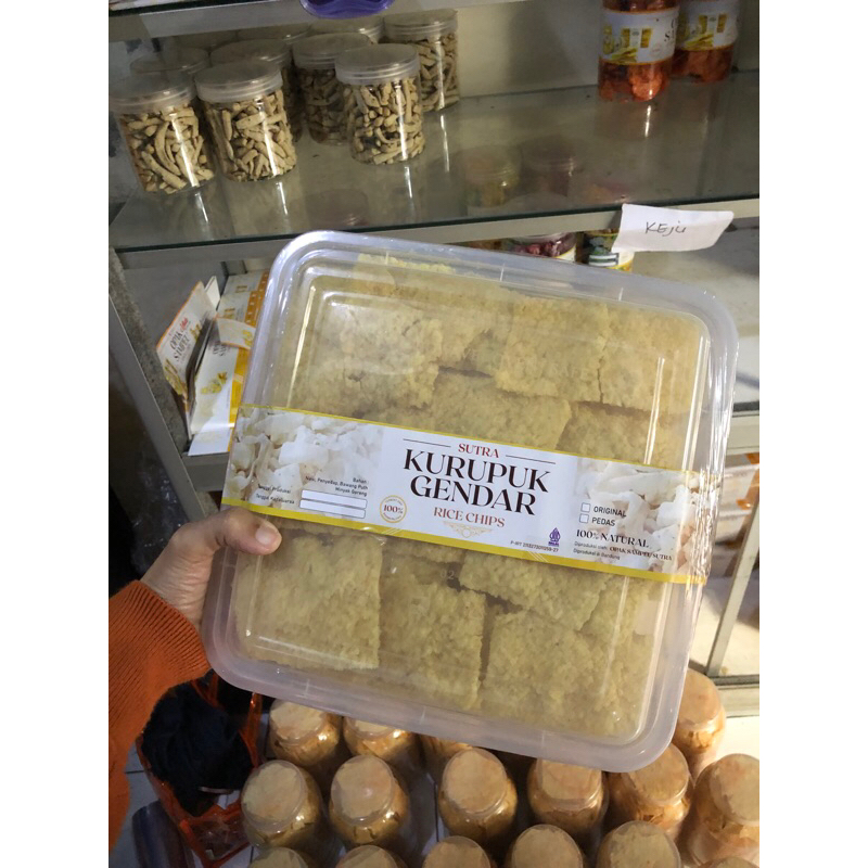

Kerupuk Gendar (Rice chips) produk Opak Sampeu Sutra