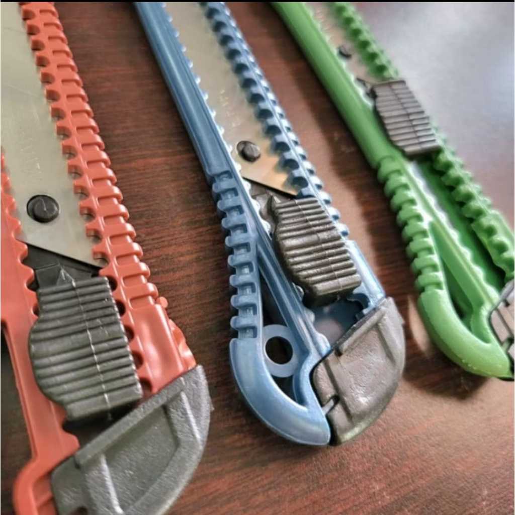 

[1 Pcs] Pisau Cutter Besar Murah / Potong Pemotong / Handy Cutter Besar Murah