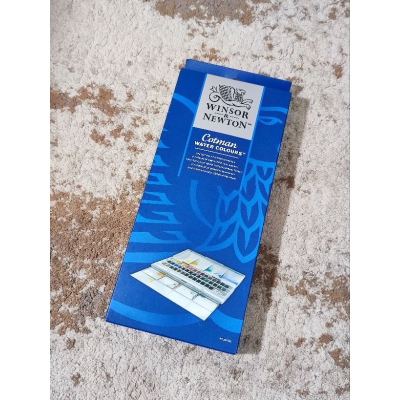 

Watercolor Winsor & Newton Cotman 45 Half Pan Studio Set