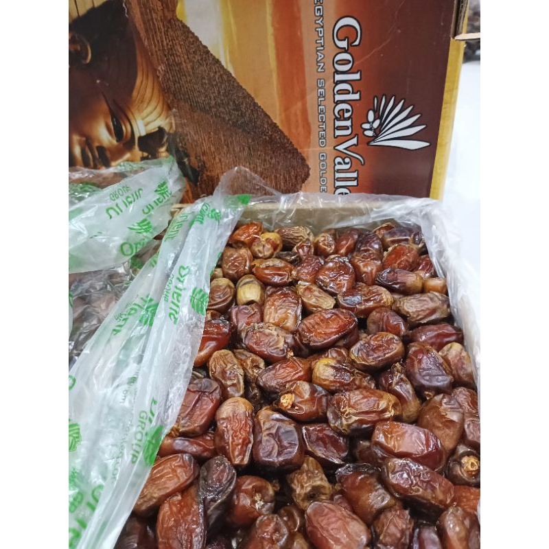 

Kurma Madu Mesir Golden Valley 1kg | Oleh Oleh Haji dan Umroh