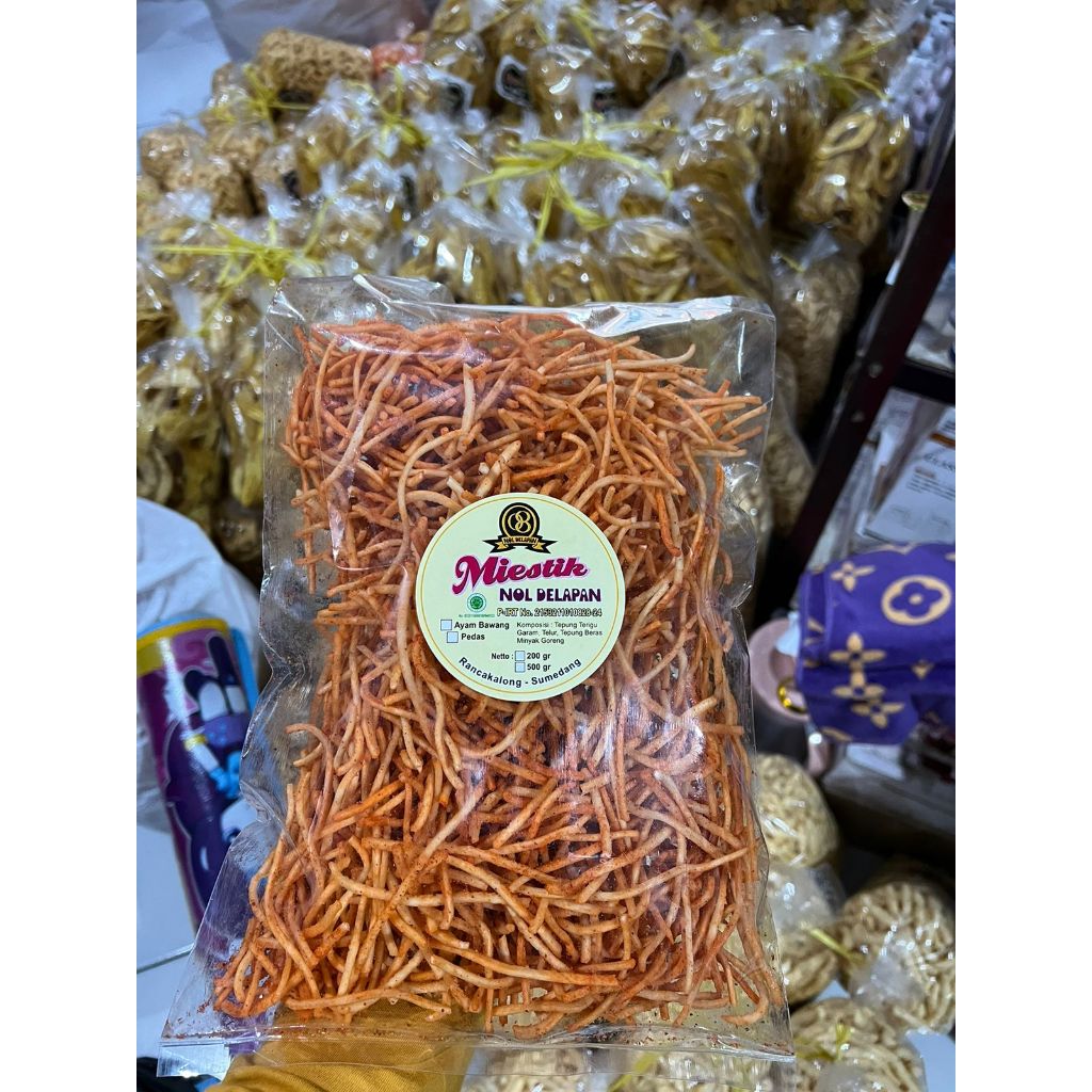 

MIESTIK 500GRAM / CEMILAN PEDAS MIE LIDI / SISTIK BAWANG PEDAS / MIE LIDI PEDAS 500 GRAM