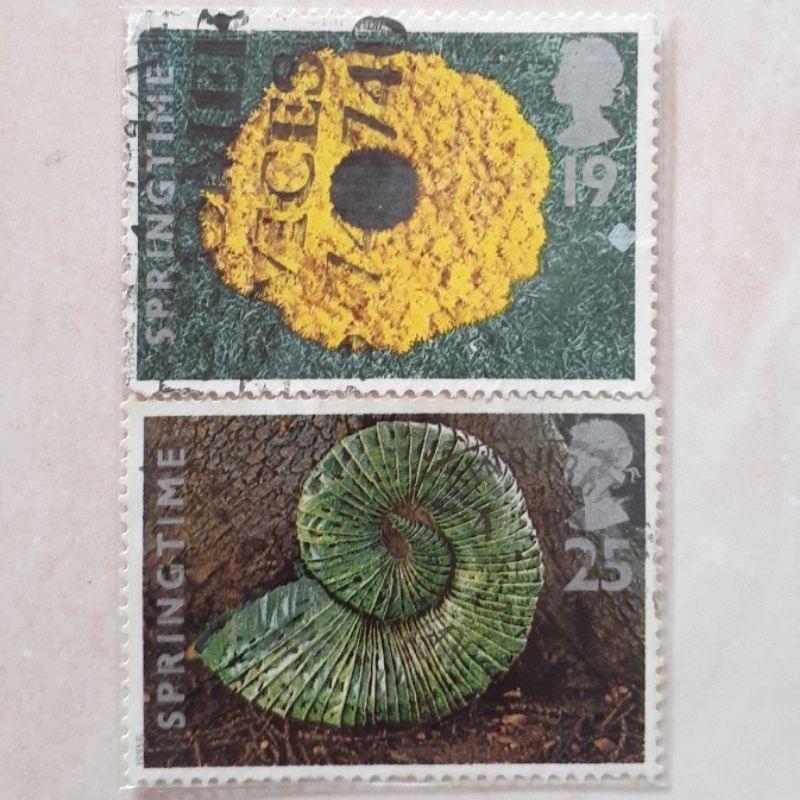 

Perangko Inggris Britania Raya & Irlandia Utara The Four Seasons: Springtime Tahun 1995 set 2pcs