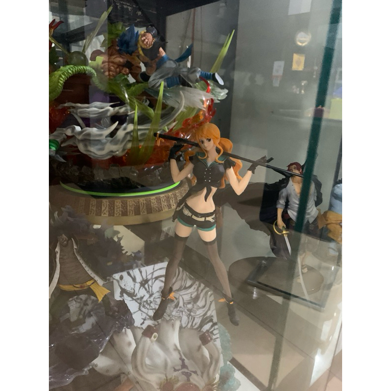 Action Figure Nami One Piece/ Flag Diamond Ship Nami Code B