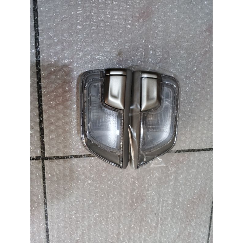 Lampu Plafon tengah lampu baca Innova Reborn tipe V,Q dan Venturer