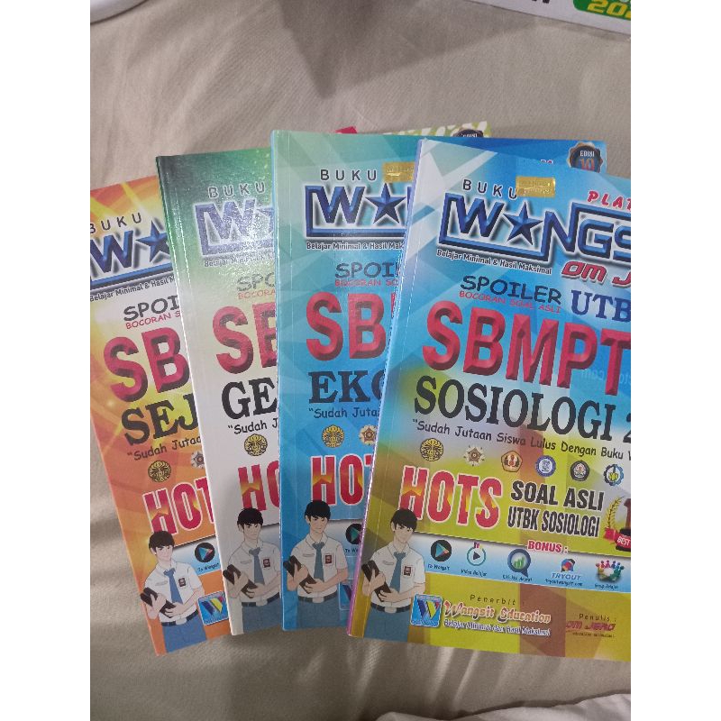 

Preloved Buku SMA UTBK WANGSIT MERDEKA LANJUTAN
